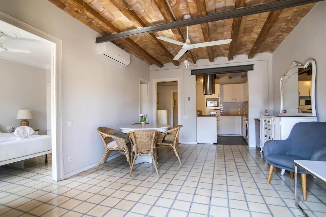 41Cob1019- Charming Rustic Apartment 바르셀로나 스페인