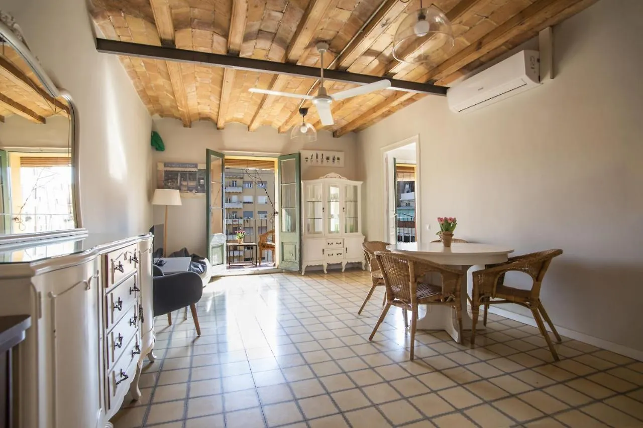 41Cob1019- Charming Rustic Apartment 바르셀로나